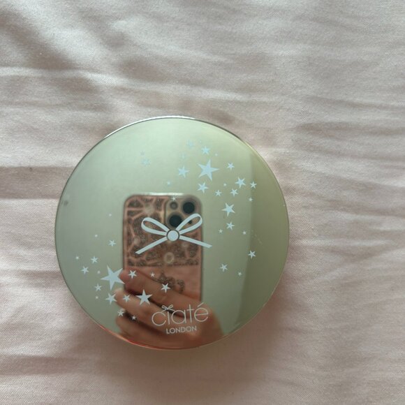 New! Ciate London Marbled Light Illuminating Blush - Picture 4 of 5